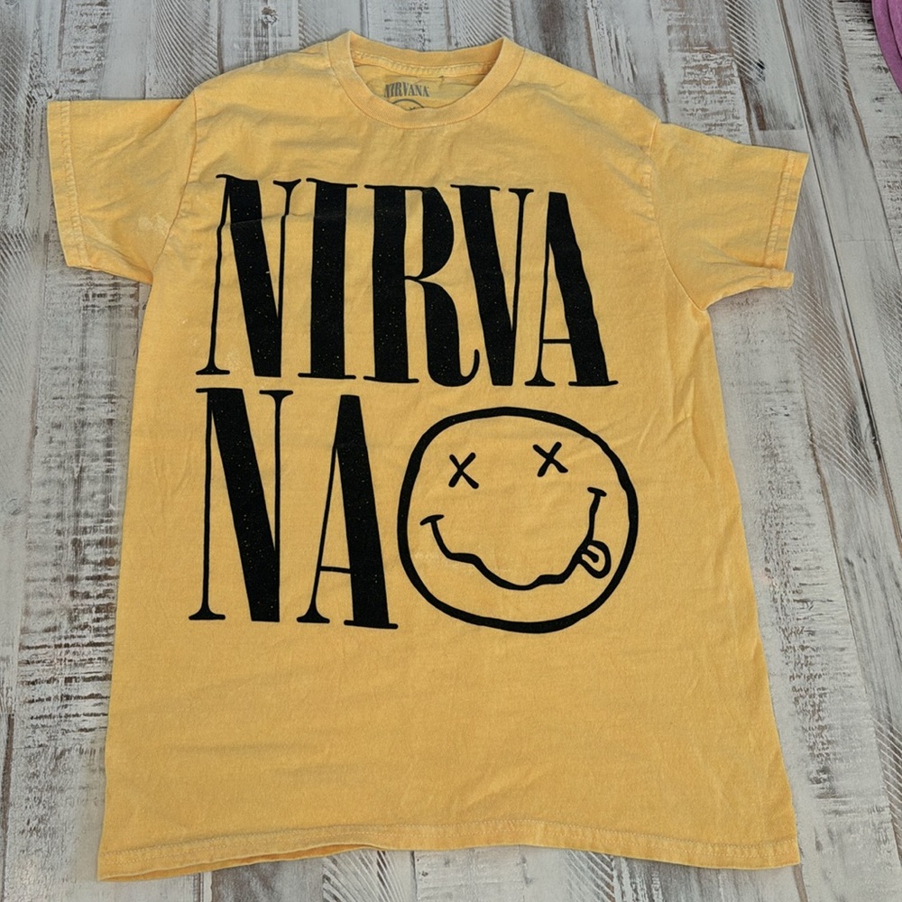 Nirvana 90’s Vintage Style Band T-shirt - Picture 6 of 8